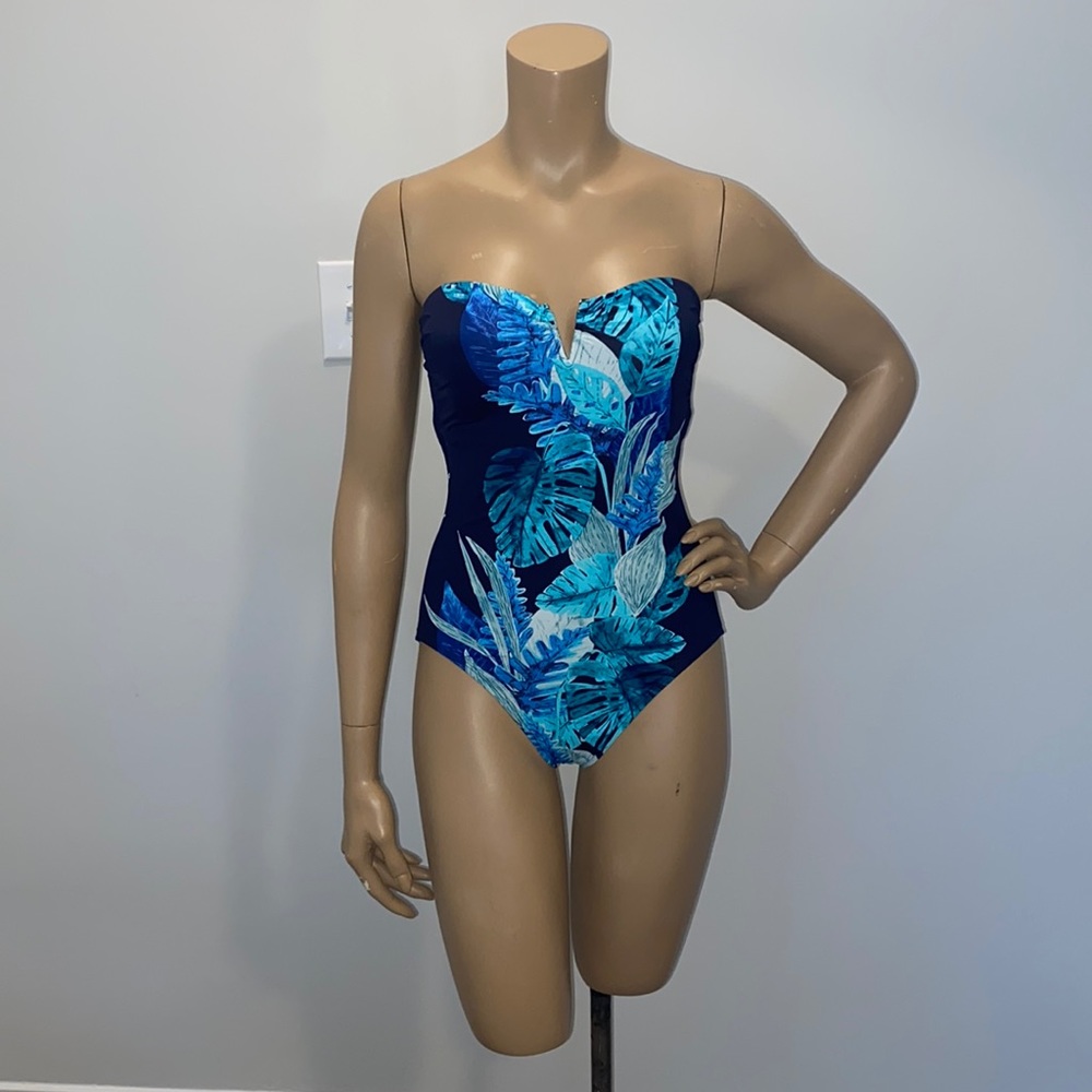 NWT Tommy Bahama Swimsuit Size 4